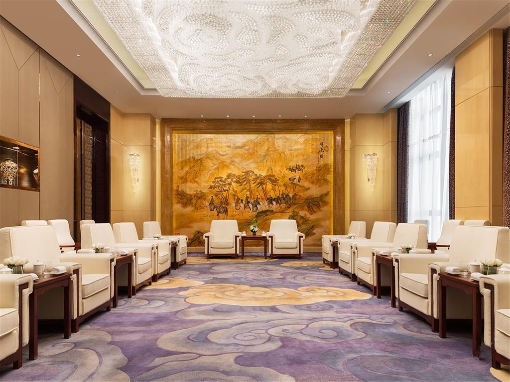 Wanda Realm Fushun Hotel Fushun  Bagian luar foto